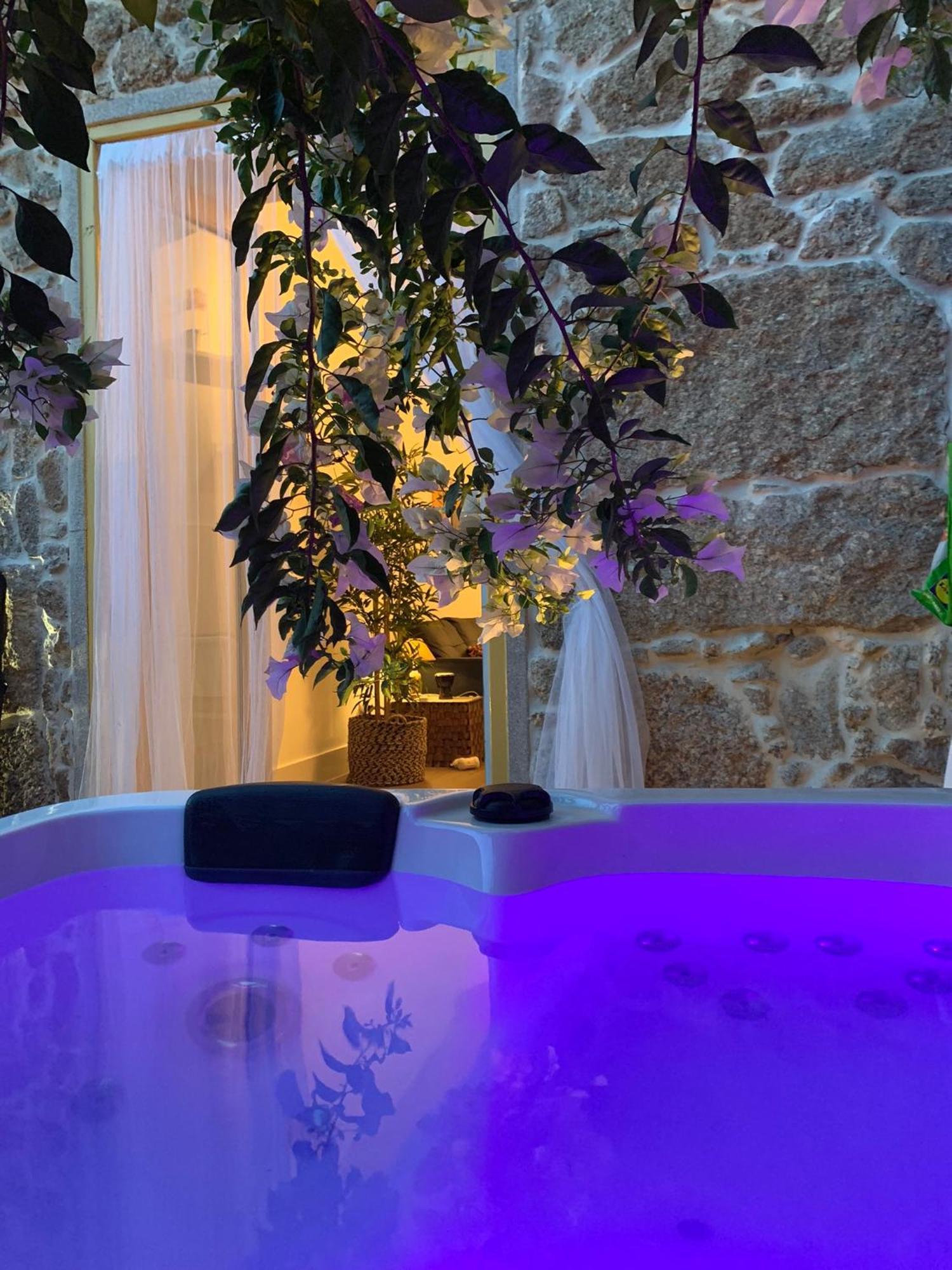 Encanto Casa Com Spa Jacuzzi Open Space Tinalhas Eksteriør bilde